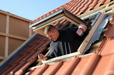 Pose de fenêtres de toit Velux à Guevenatten